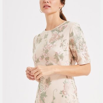 پیراهن مجلسی گلدوزی کرم